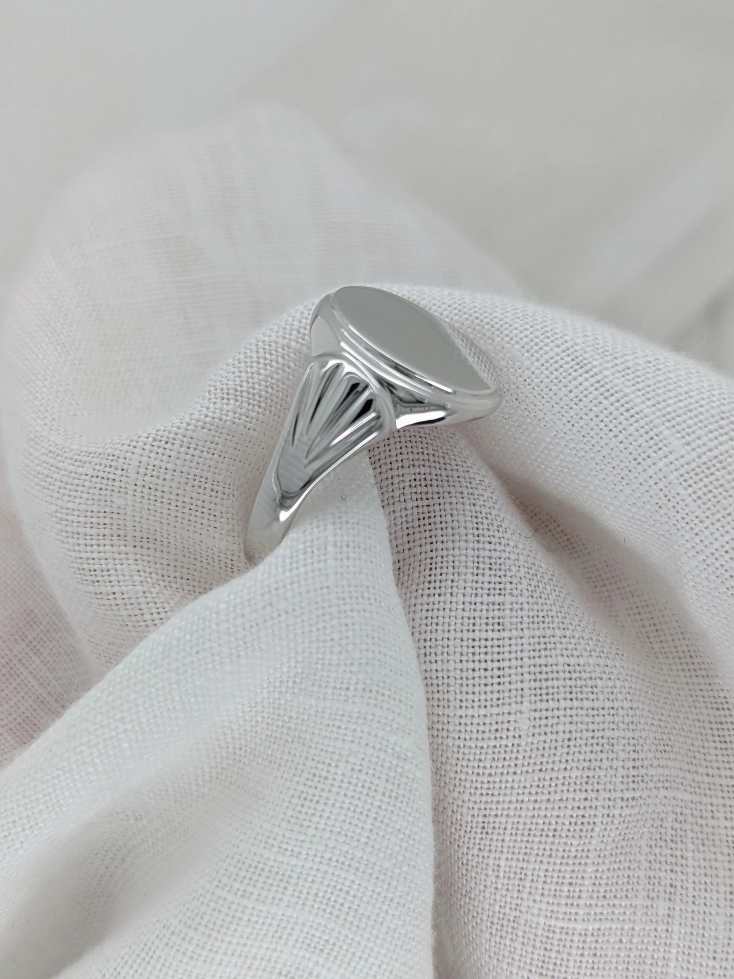 Fancy Oval Plate Mens Signet Ring Lucy In The Sky